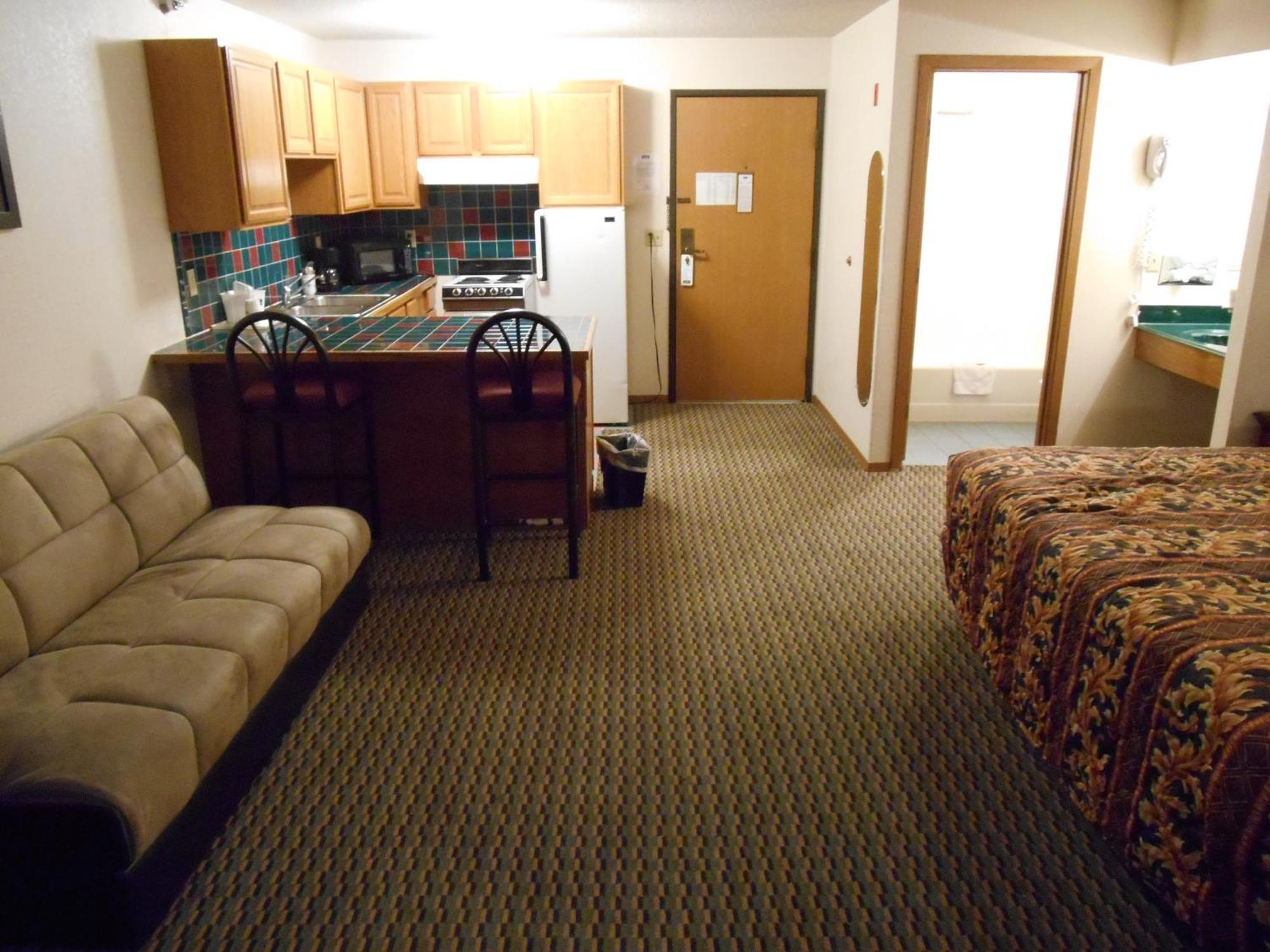 Howard Johnson By Wyndham Wichita Airport Buitenkant foto